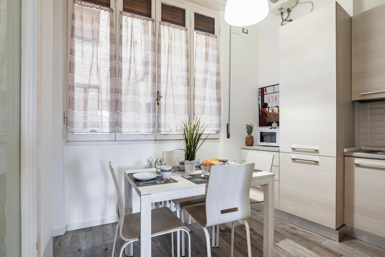 פיזה Lungarno Elegant Apartment With Panoramic Balcony מראה חיצוני תמונה
